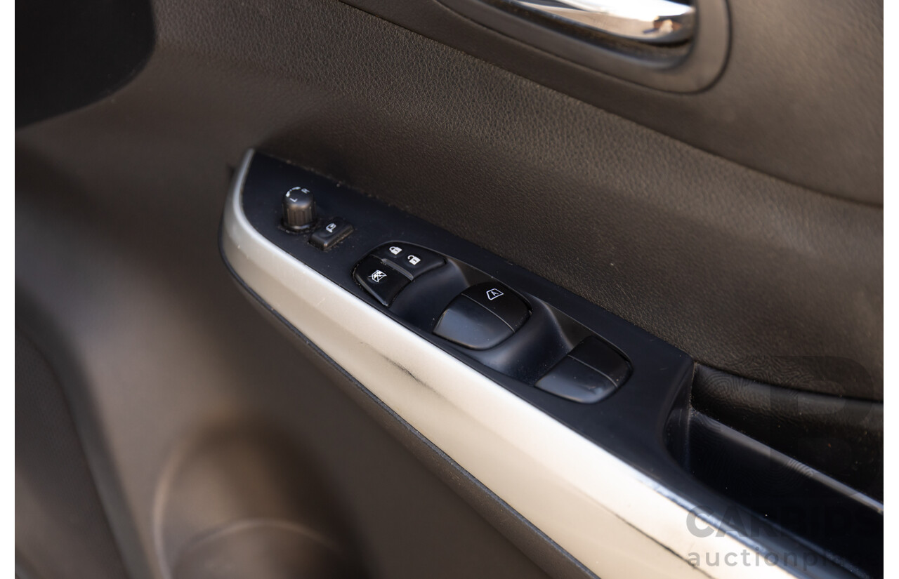 9/2015 Nissan Navara ST-X NP300 D23 Dual Cab Utility White 2.3L