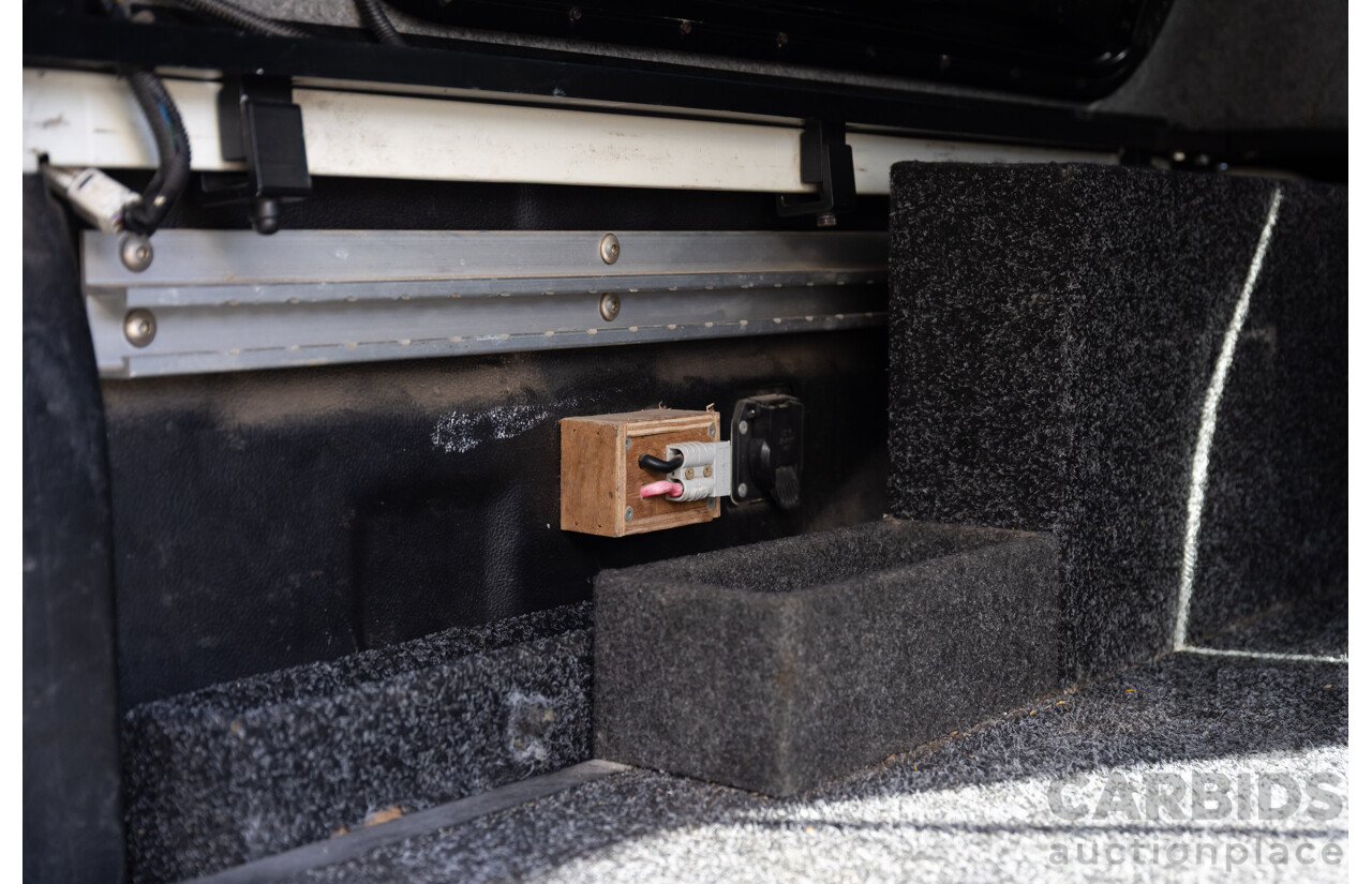 9/2015 Nissan Navara ST-X NP300 D23 Dual Cab Utility White 2.3L