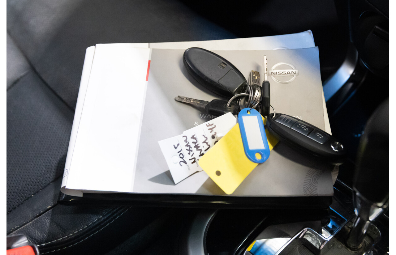 9/2015 Nissan Navara ST-X NP300 D23 Dual Cab Utility White 2.3L