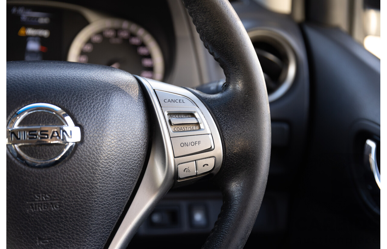 9/2015 Nissan Navara ST-X NP300 D23 Dual Cab Utility White 2.3L