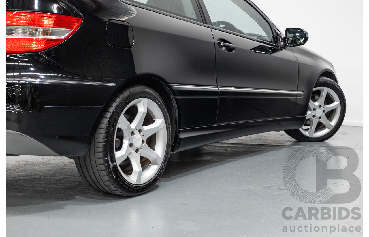 02/2010 Mercedes-Benz CLC200 Kompressor 203 MY10 2D Coupe Solid Black Supercharged 1.8L