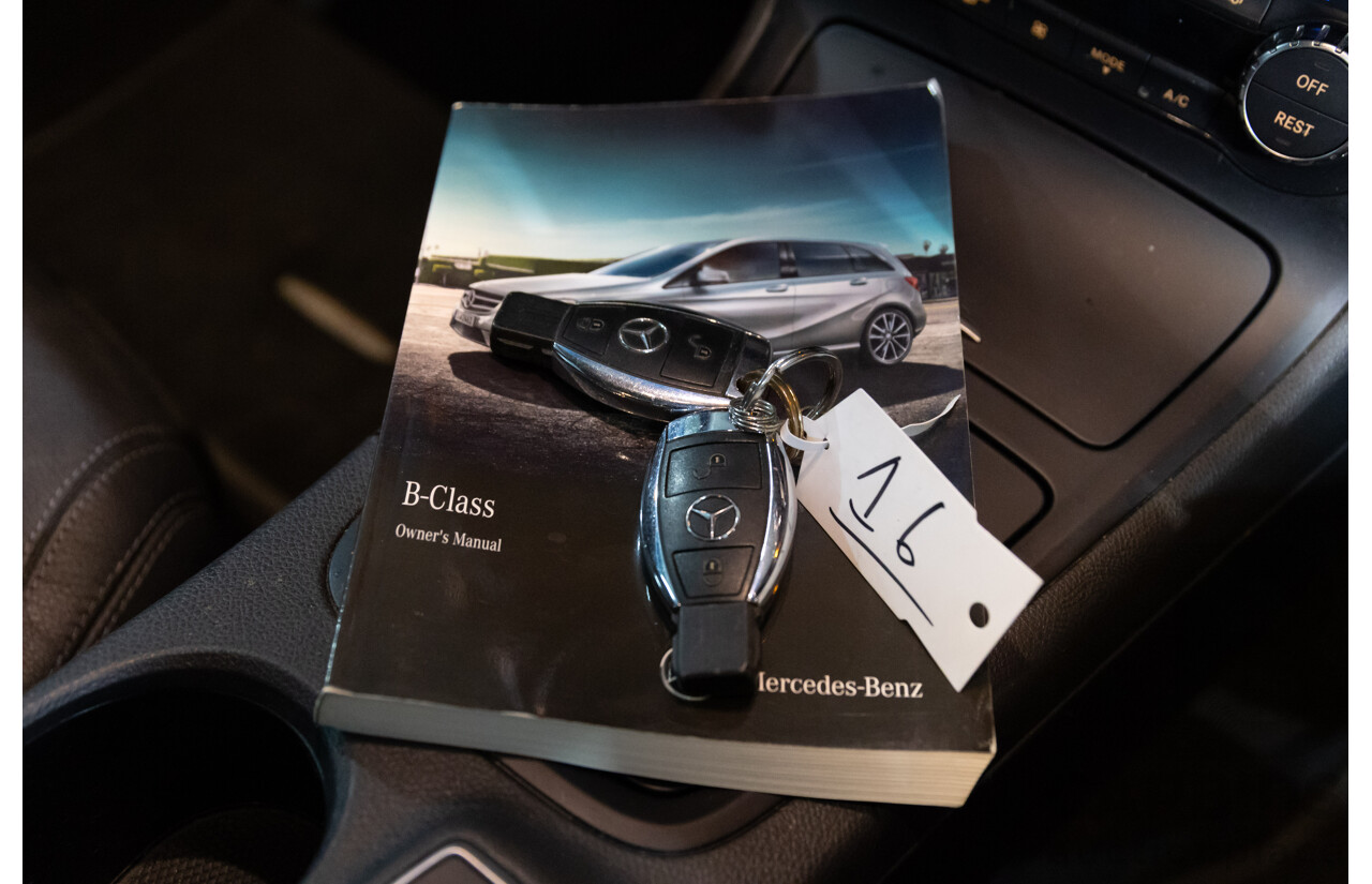 6/2014 Mercedes-Benz B200 246 MY14 5d Hatchback Mountain Grey Metallic Turbo 1.6L