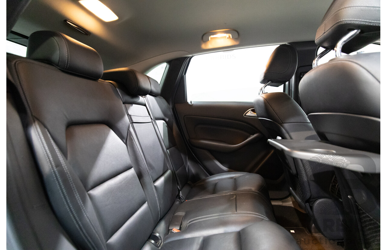 6/2014 Mercedes-Benz B200 246 MY14 5d Hatchback Mountain Grey Metallic Turbo 1.6L