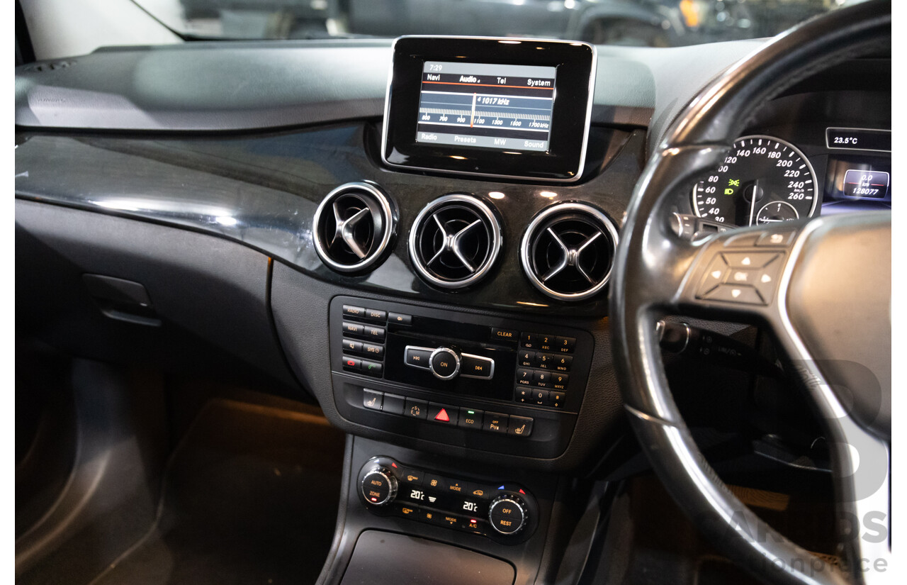 6/2014 Mercedes-Benz B200 246 MY14 5d Hatchback Mountain Grey Metallic Turbo 1.6L