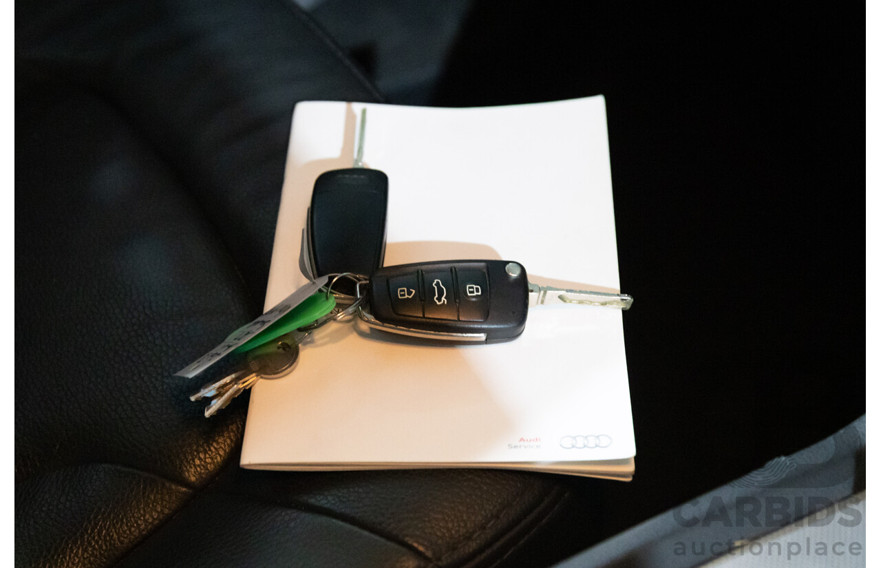 2/2014 Audi Q7 3.0 TDI S-Line Quattro MY14 4d Wagon Floret Silver Metallic Turbo Diesel V6 3.0L - 7 Seater