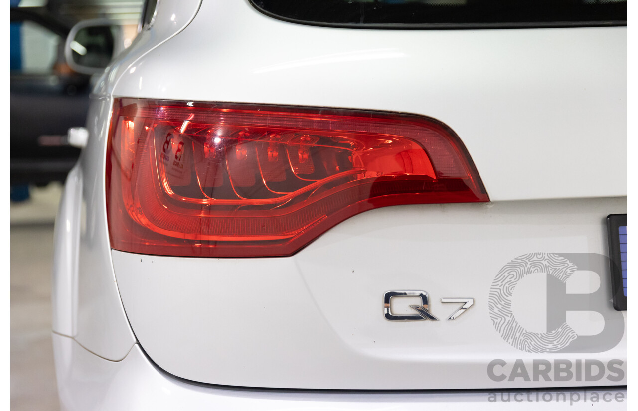 2/2014 Audi Q7 3.0 TDI S-Line Quattro MY14 4d Wagon Floret Silver Metallic Turbo Diesel V6 3.0L - 7 Seater