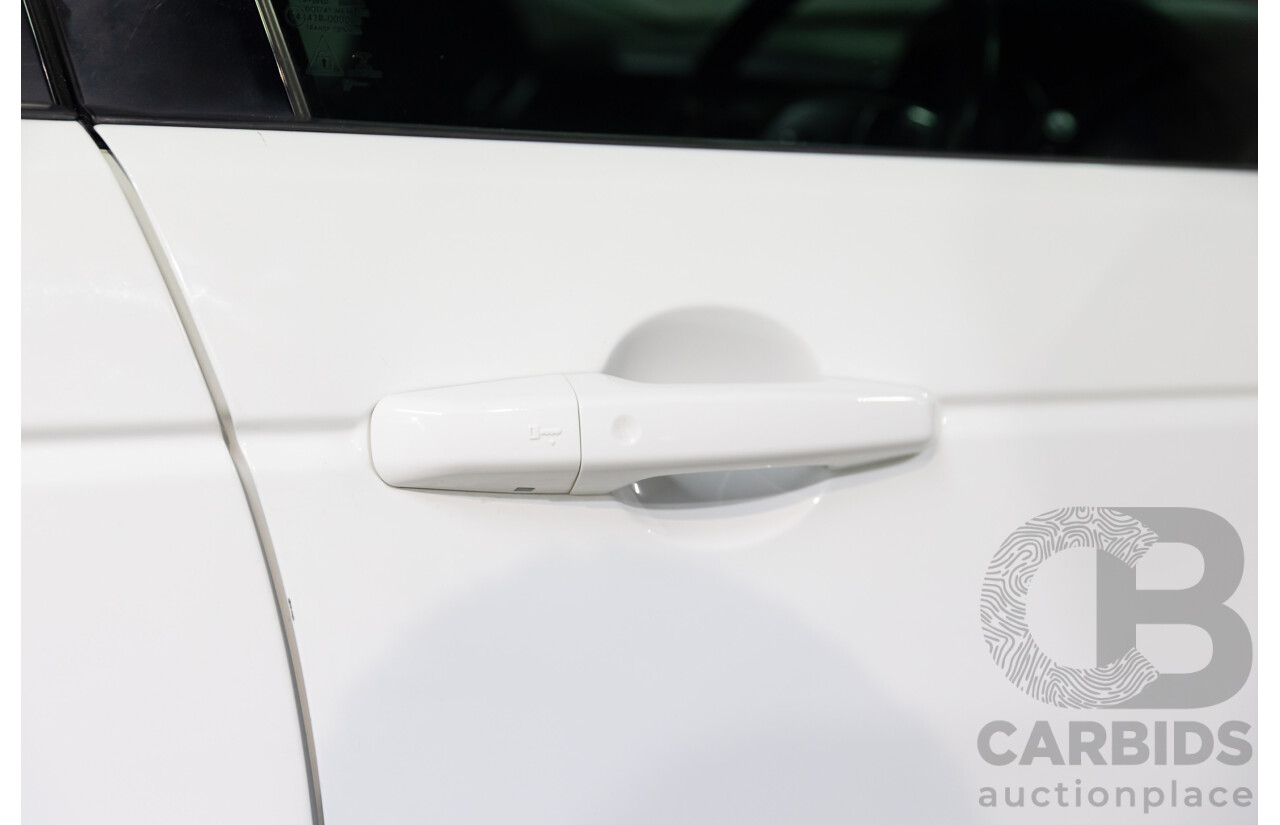 01/2018 Land Rover Discovery Sport Td4 HSE (132kW AWD) L550 MY18 4d Wagon Fuji White Turbo Diesel 2.0L - 7 Seater