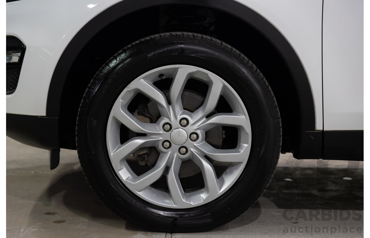01/2018 Land Rover Discovery Sport Td4 HSE (132kW AWD) L550 MY18 4d Wagon Fuji White Turbo Diesel 2.0L - 7 Seater