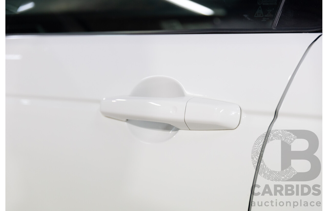 01/2018 Land Rover Discovery Sport Td4 HSE (132kW AWD) L550 MY18 4d Wagon Fuji White Turbo Diesel 2.0L - 7 Seater