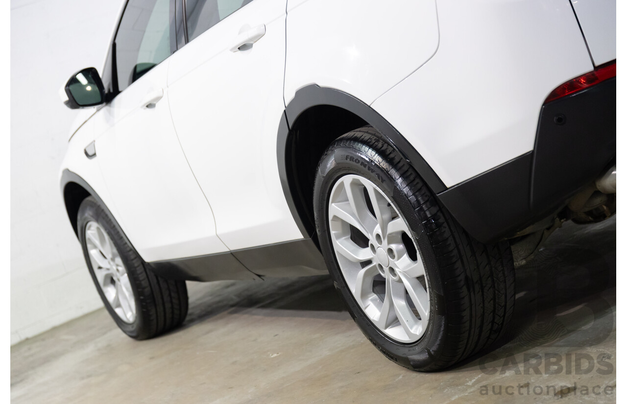 01/2018 Land Rover Discovery Sport Td4 HSE (132kW AWD) L550 MY18 4d Wagon Fuji White Turbo Diesel 2.0L - 7 Seater