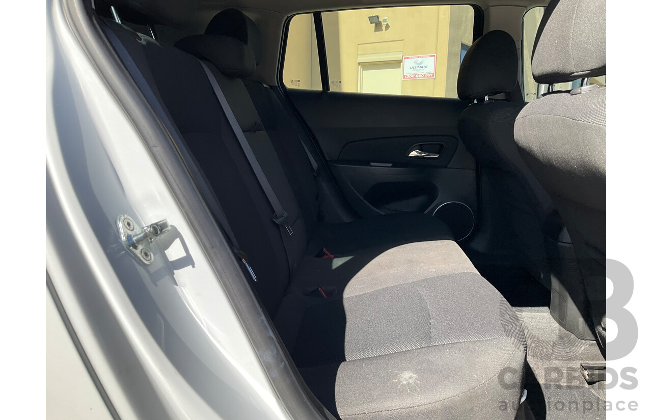 2/2014 Holden Cruze CD JH MY14 4d Sportwagon White 1.8L