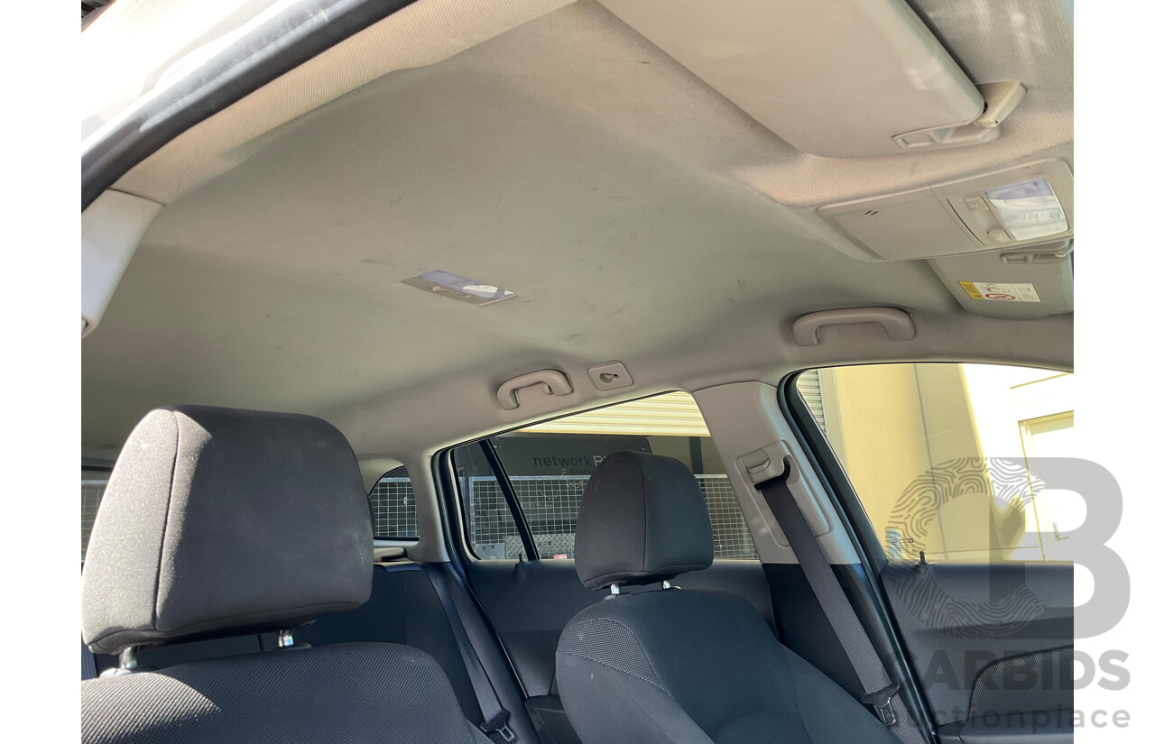 2/2014 Holden Cruze CD JH MY14 4d Sportwagon White 1.8L