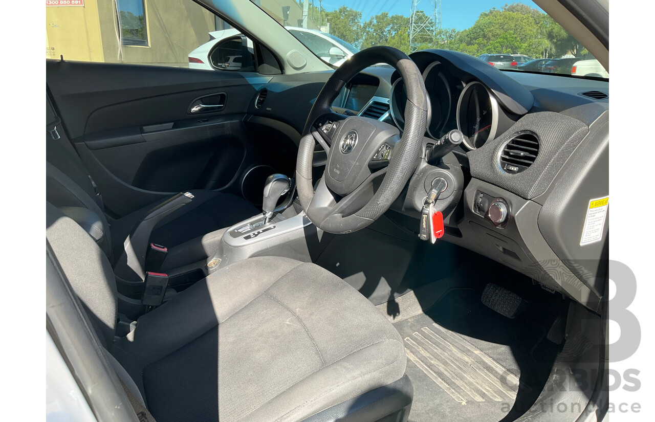 2/2014 Holden Cruze CD JH MY14 4d Sportwagon White 1.8L