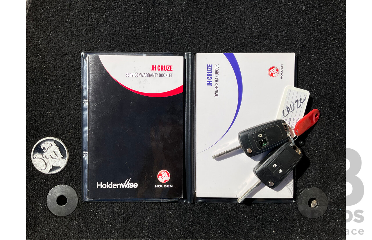 2/2014 Holden Cruze CD JH MY14 4d Sportwagon White 1.8L