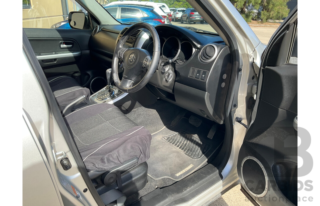 3/2010 Suzuki Grand Vitara Prestige (4x4) JT MY09 4d Wagon Silver V6 3.2L