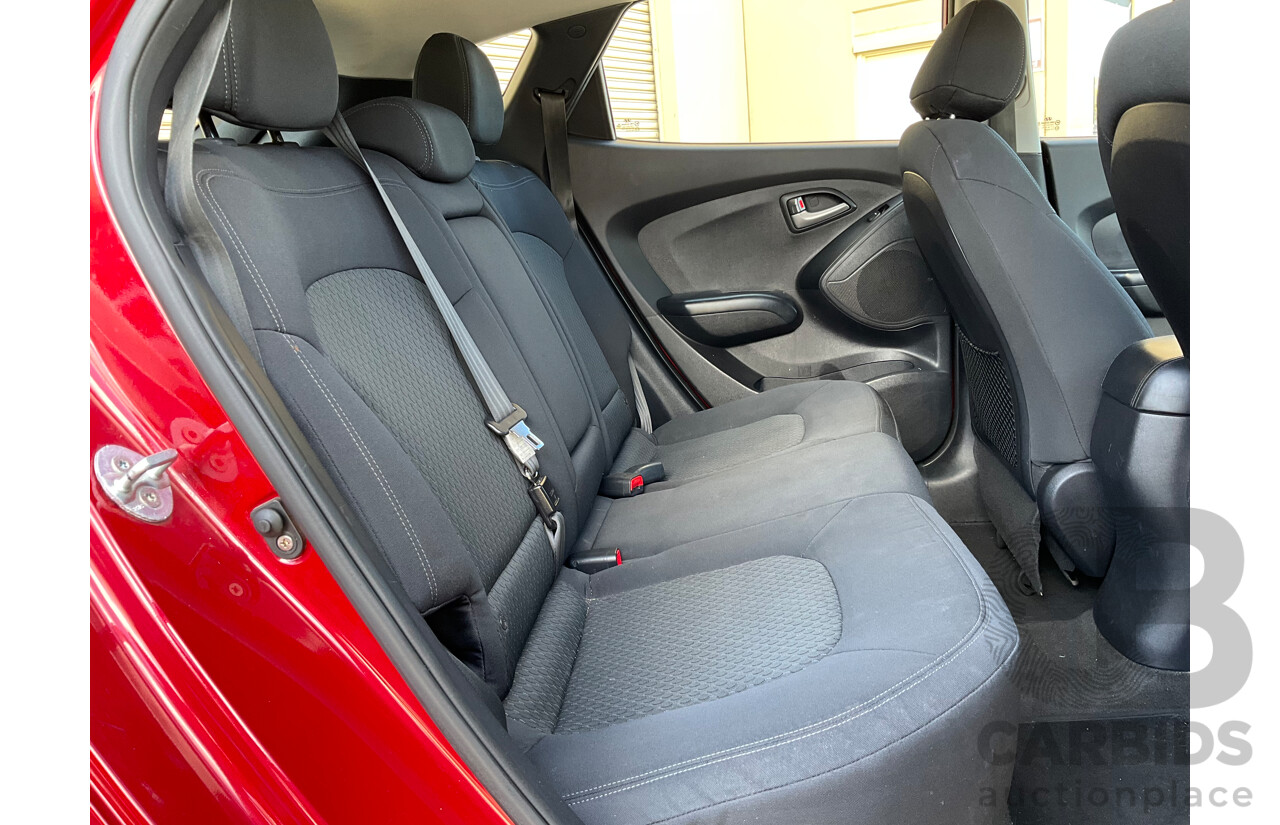 9/2011 Hyundai ix35 Active (FWD) LM MY11 4d Wagon Red 2.0L