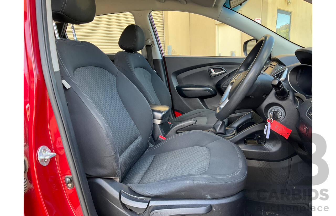 9/2011 Hyundai ix35 Active (FWD) LM MY11 4d Wagon Red 2.0L