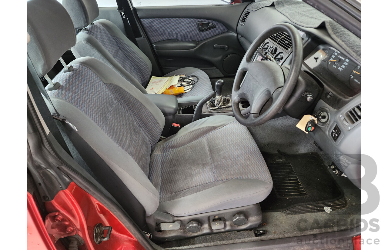 5/2000 Mitsubishi Magna Executive TH 4d Sedan Maroon 3.5L