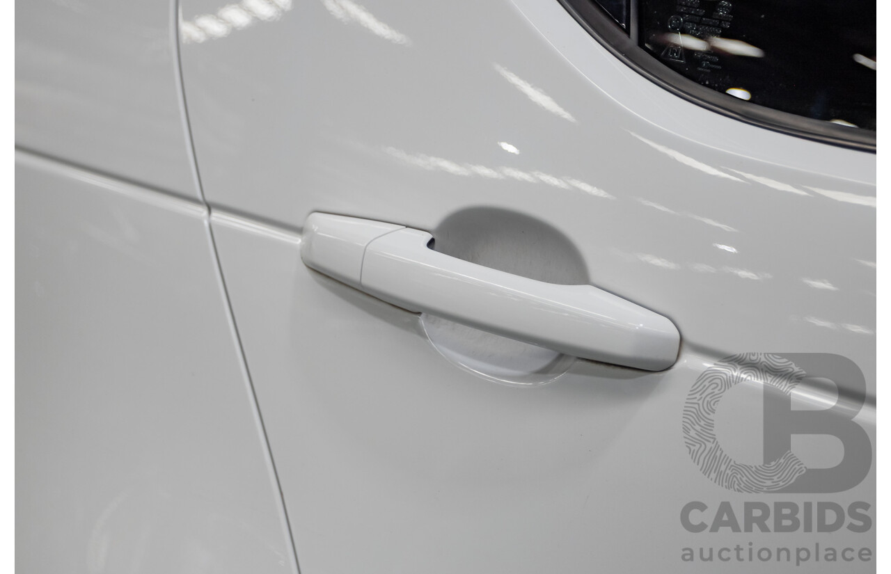 2/2018 Land Rover Discovery SD4 SE 4x4 MY18 4D Wagon Polaris White Twin Turbo Diesel 2.0L