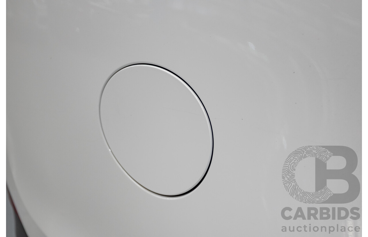 2/2018 Land Rover Discovery SD4 SE 4x4 MY18 4D Wagon Polaris White Twin Turbo Diesel 2.0L