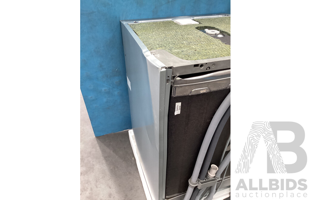 AEG 60cm Semi Integrated Dishwasher W/ 15 Place Settings - S/S - ORP $1,999