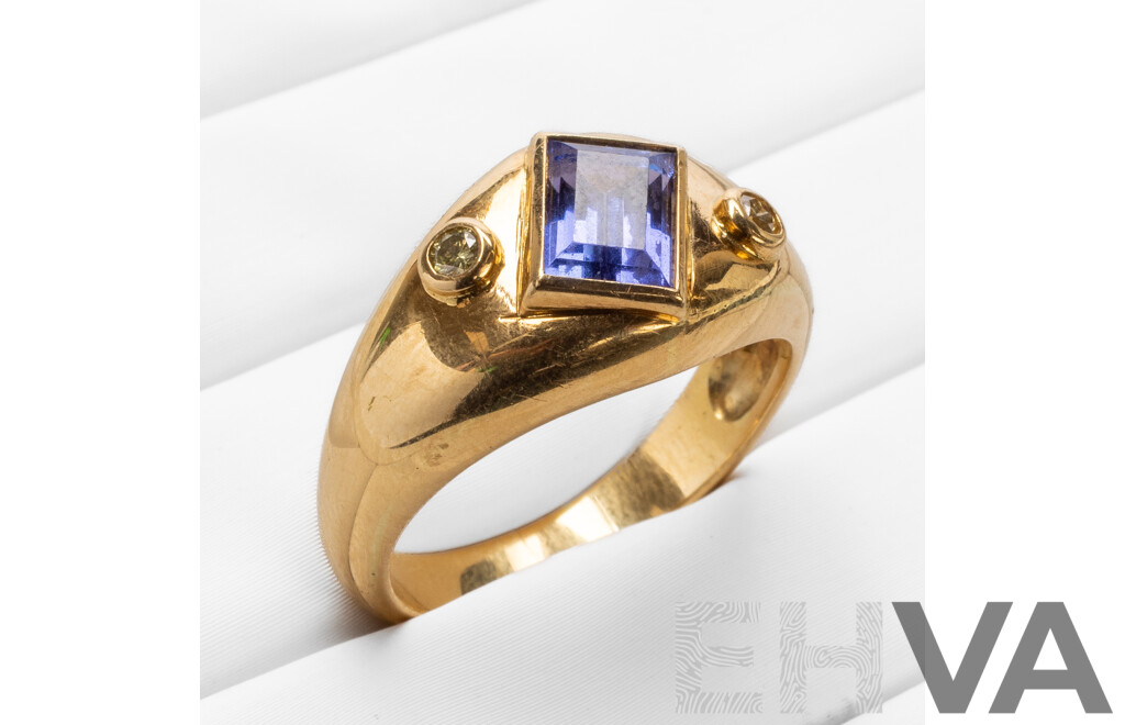 18ct Yellow Gold Ring with Emerald Cut Tanzanite and Yellow Diamonds - Size Q.5