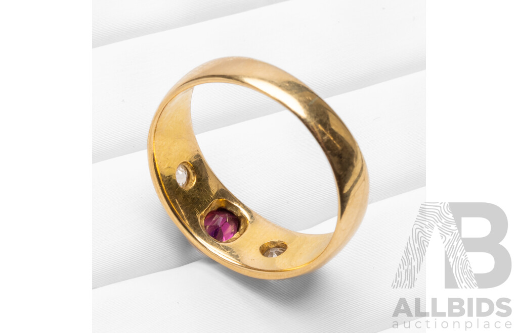 18ct Yellow Gold Ring with Purple Garnet and Mine Cut Diamonds - Size S.5