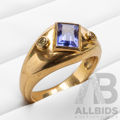 18ct Yellow Gold Ring with Emerald Cut Tanzanite and Yellow Diamonds - Size Q.5