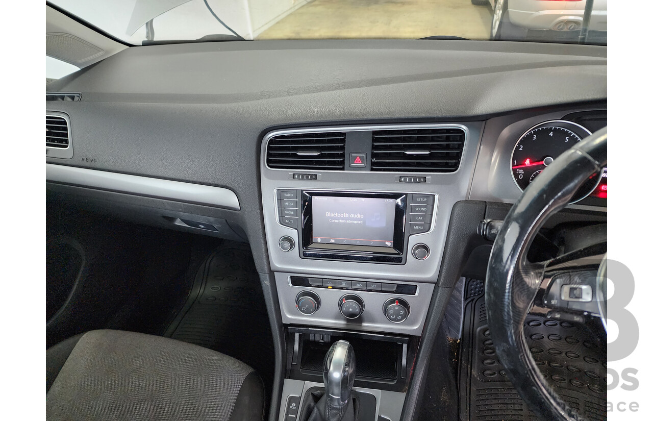 4/2016 Volkswagen Golf 90 TSI AU MY15 5d Hatchback Silver 1.4L