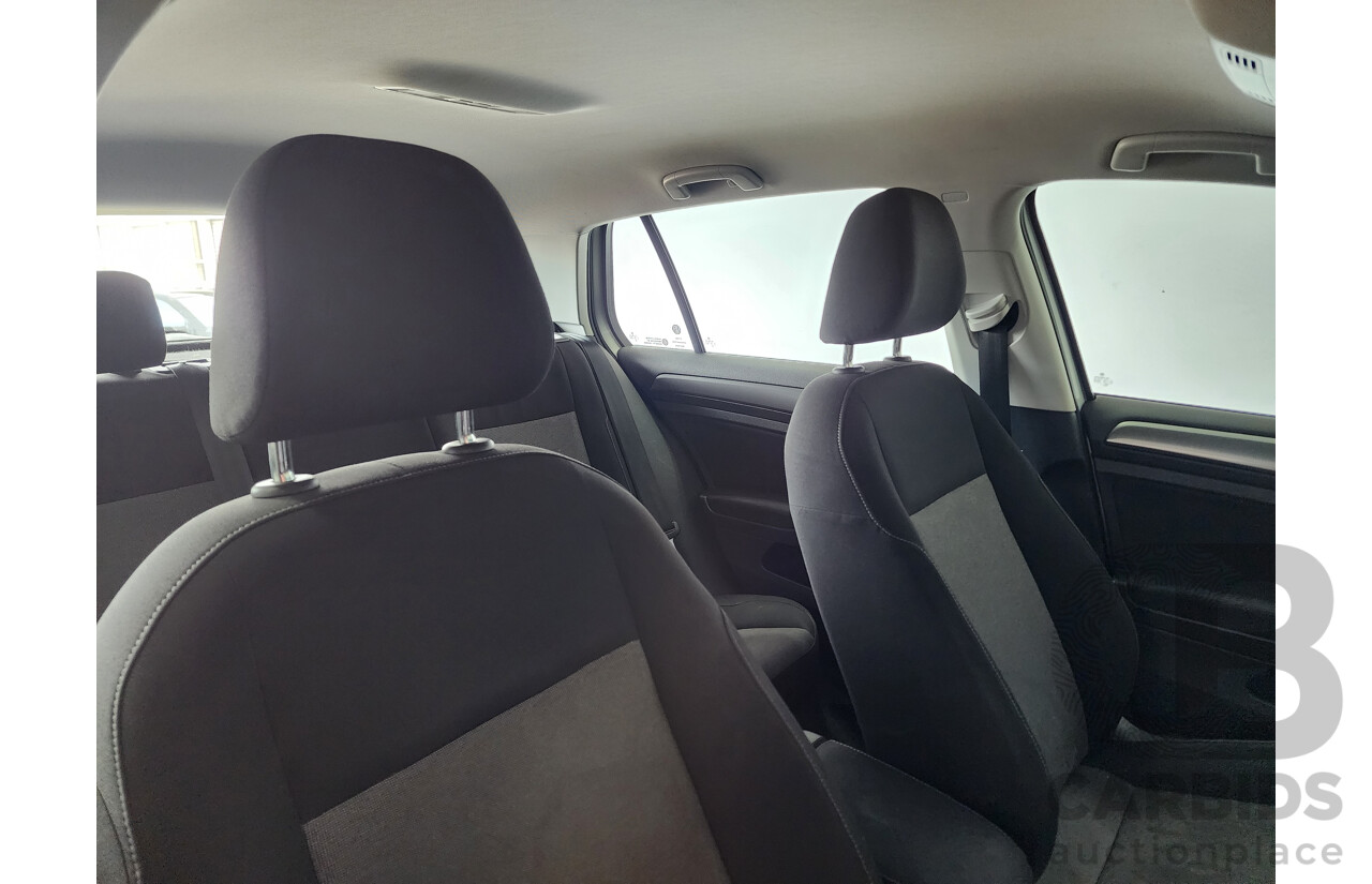 4/2016 Volkswagen Golf 90 TSI AU MY15 5d Hatchback Silver 1.4L