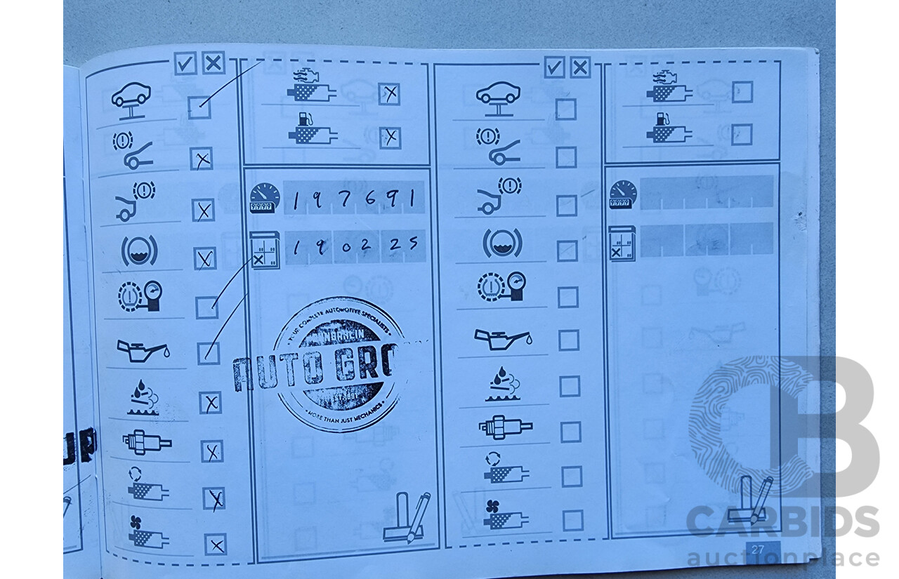 8/2011 Bmw 1 20i E87 MY11 5d Hatchback Black 2.0L