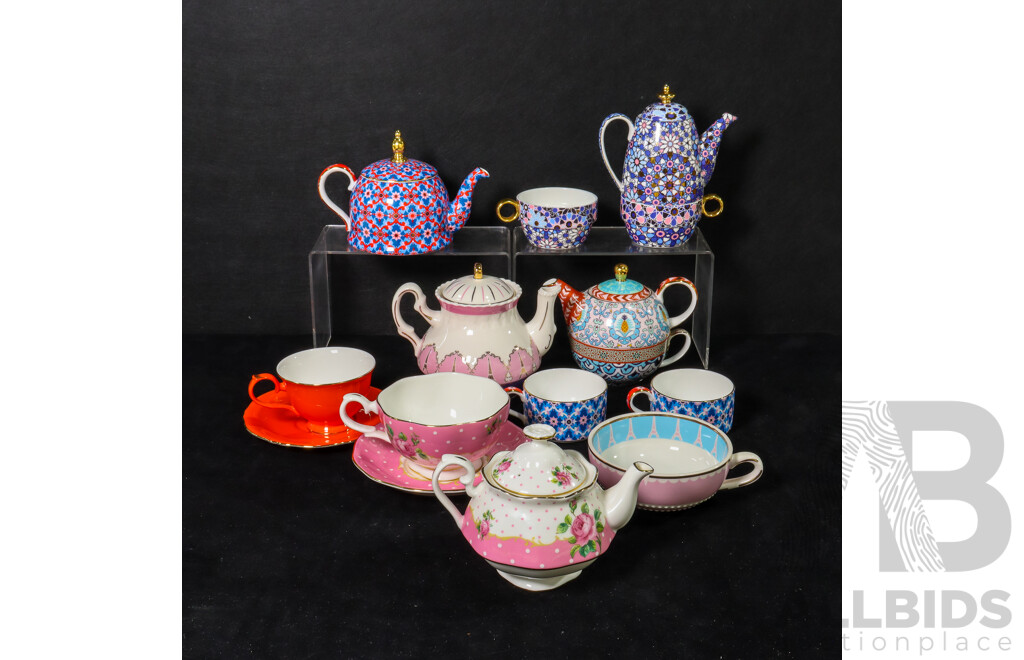 14 Piece Collection of Teaware