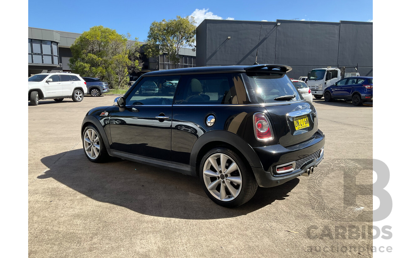 4/2011 Mini Cooper R56 MY11 2d Hatchback Black Turbo 1.6L