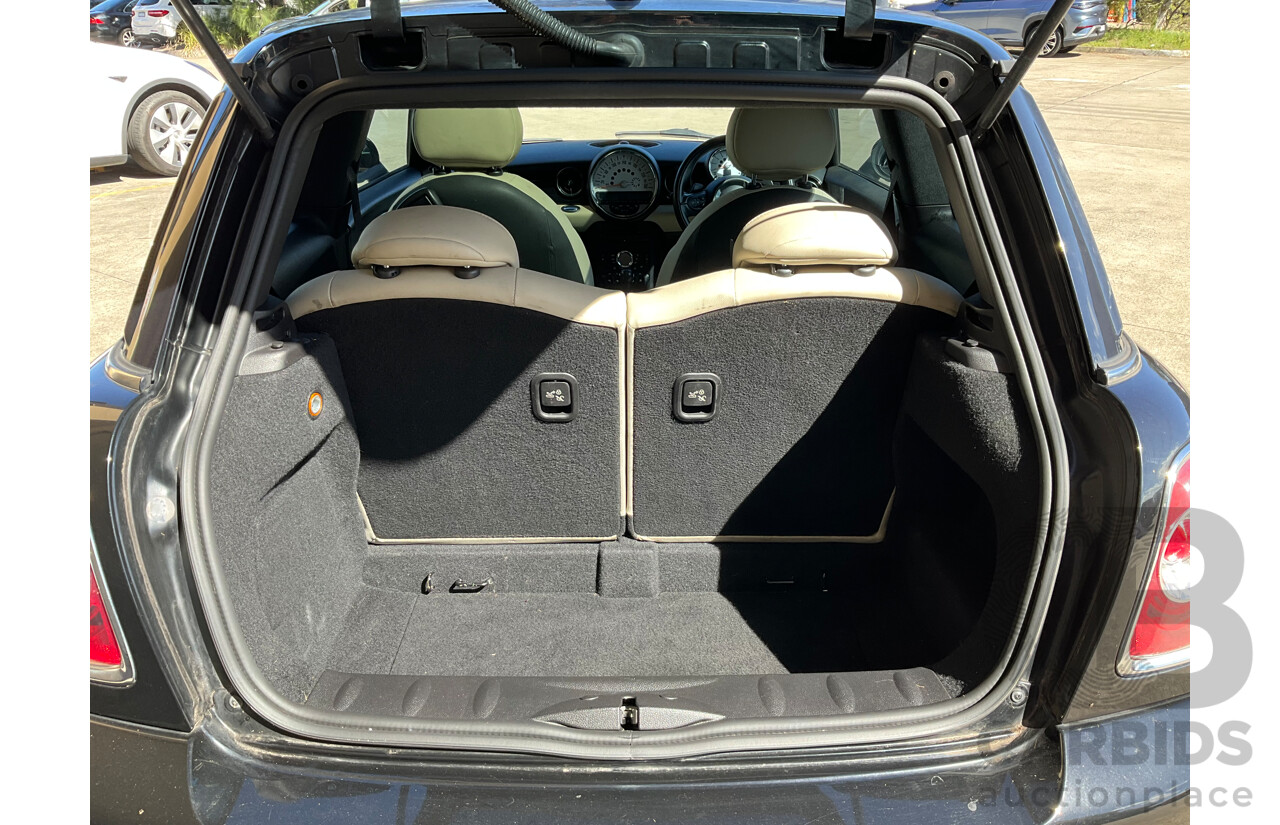 4/2011 Mini Cooper R56 MY11 2d Hatchback Black Turbo 1.6L