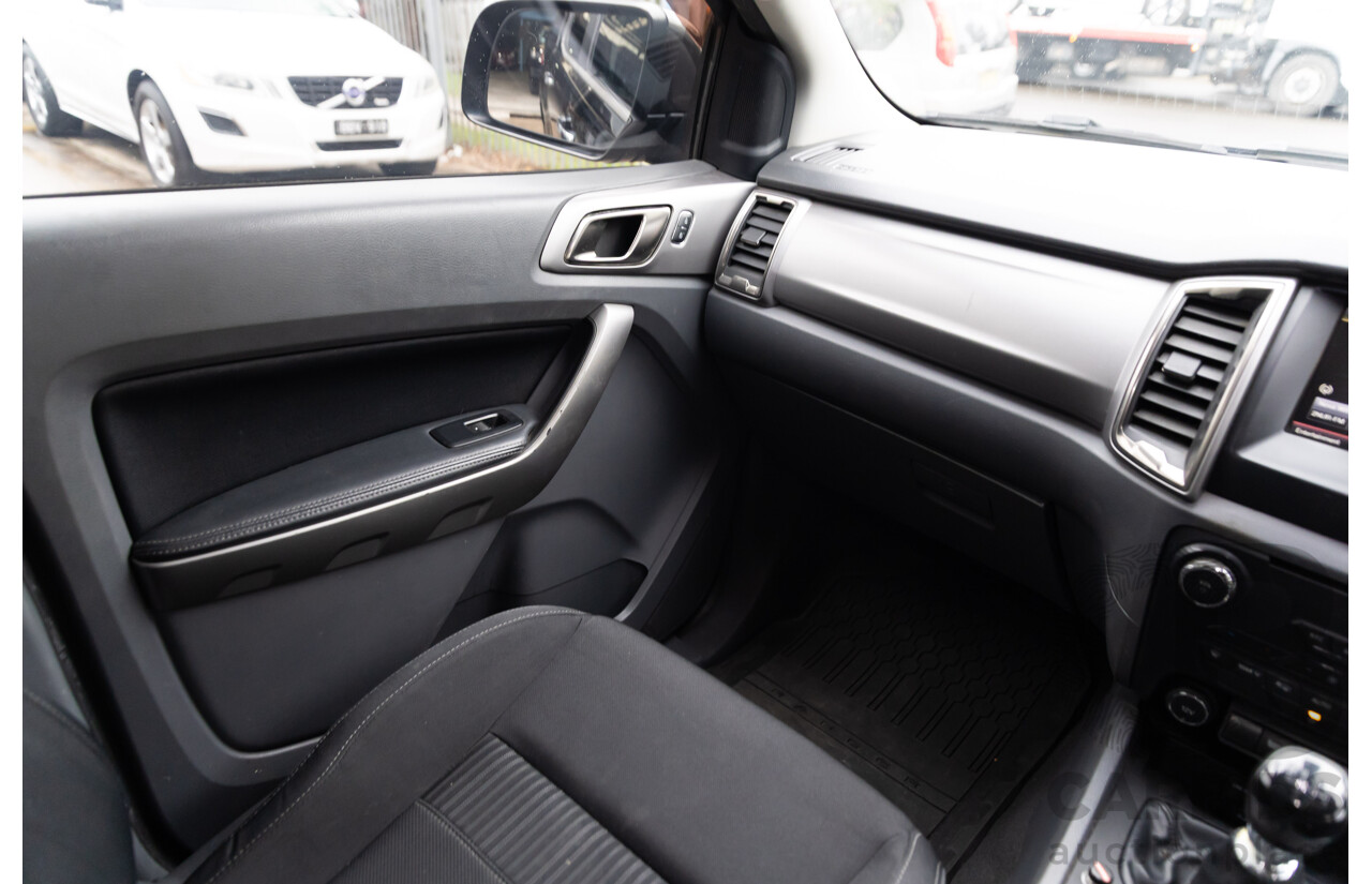 09/2015 Ford Ranger XLT 3.2 (4x4) 4x4 PX MKII Dual Cab Utility Black Turbo Diesel 3.2L