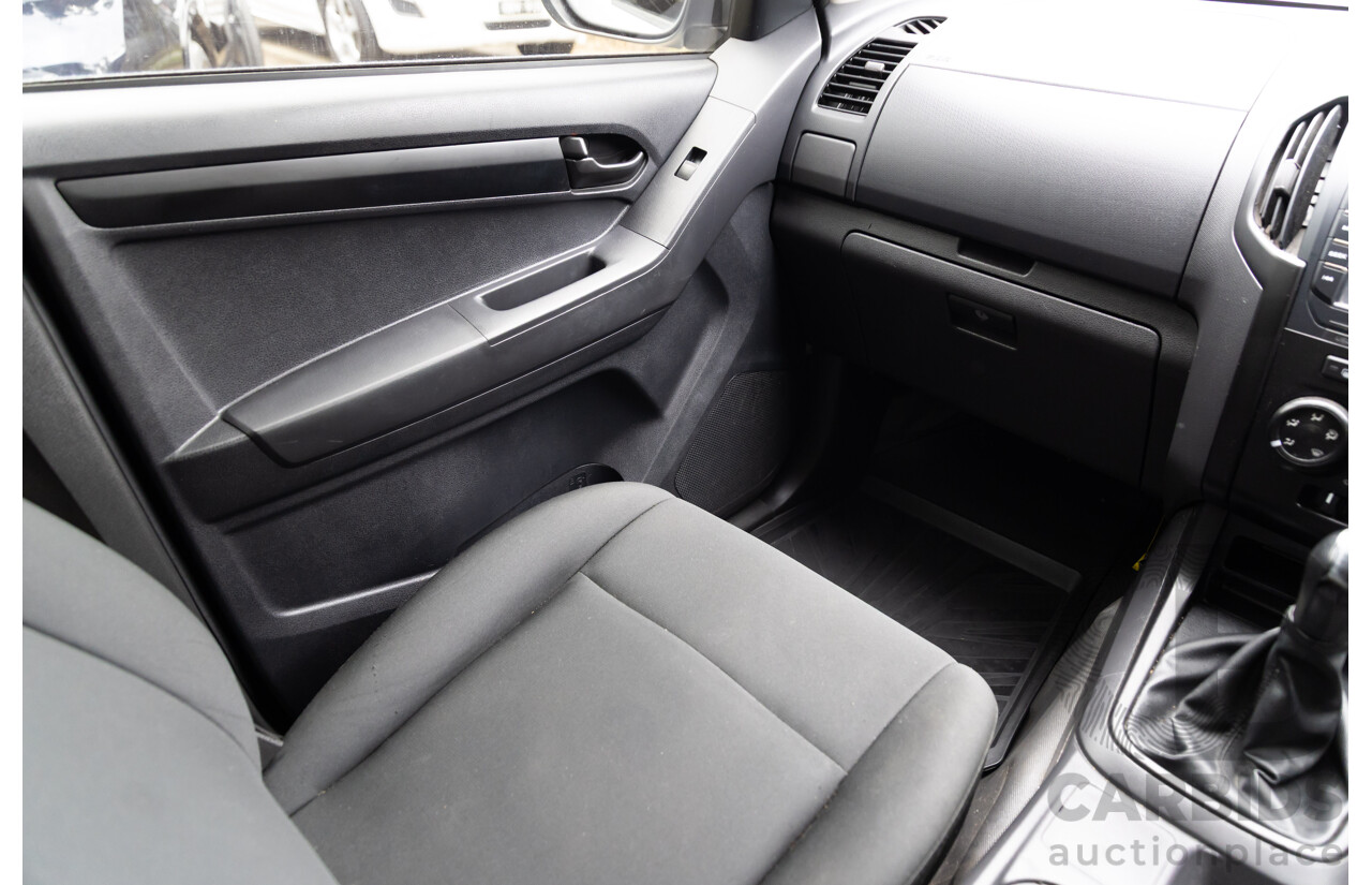 05/2017 Isuzu D-Max SX (4x2) RWD TF MY17 Crew Cab Utility White 3.0L