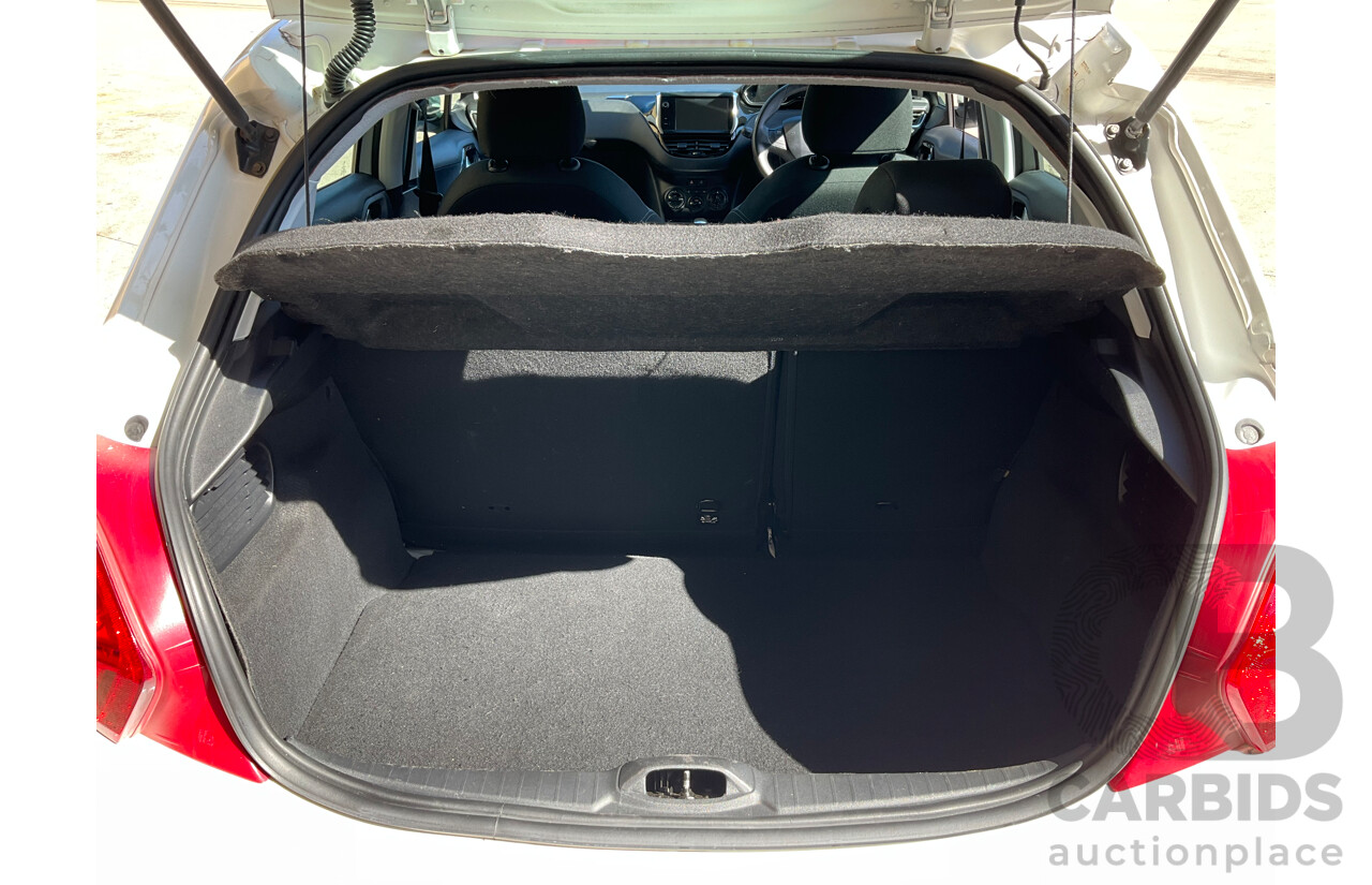 6/2015 Peugeot 208 Active 5d Hatchback White 1.6L