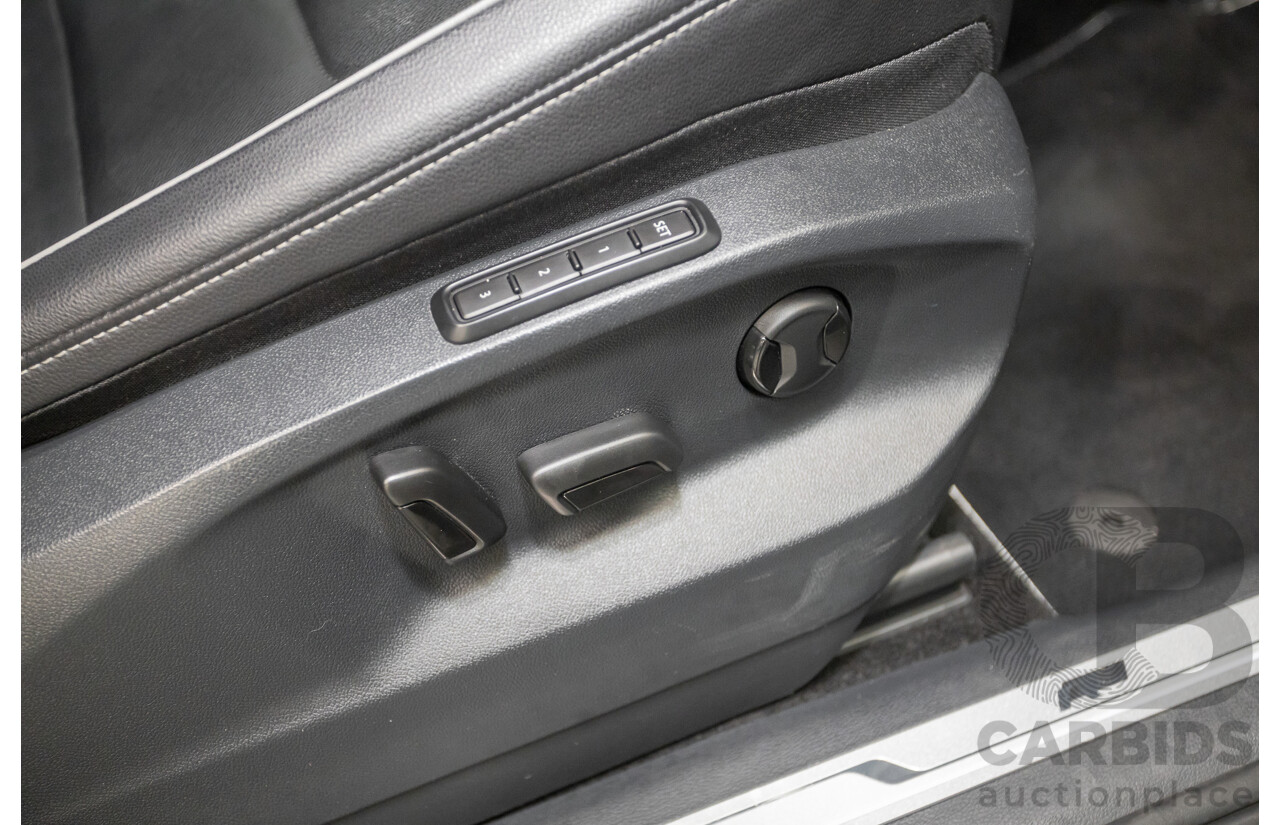 10/2019 Volkswagen Tiguan 132 TSI R-Line Edition (AWD) 5NA MY19 4D Wagon Pure White Turbo 2.0L