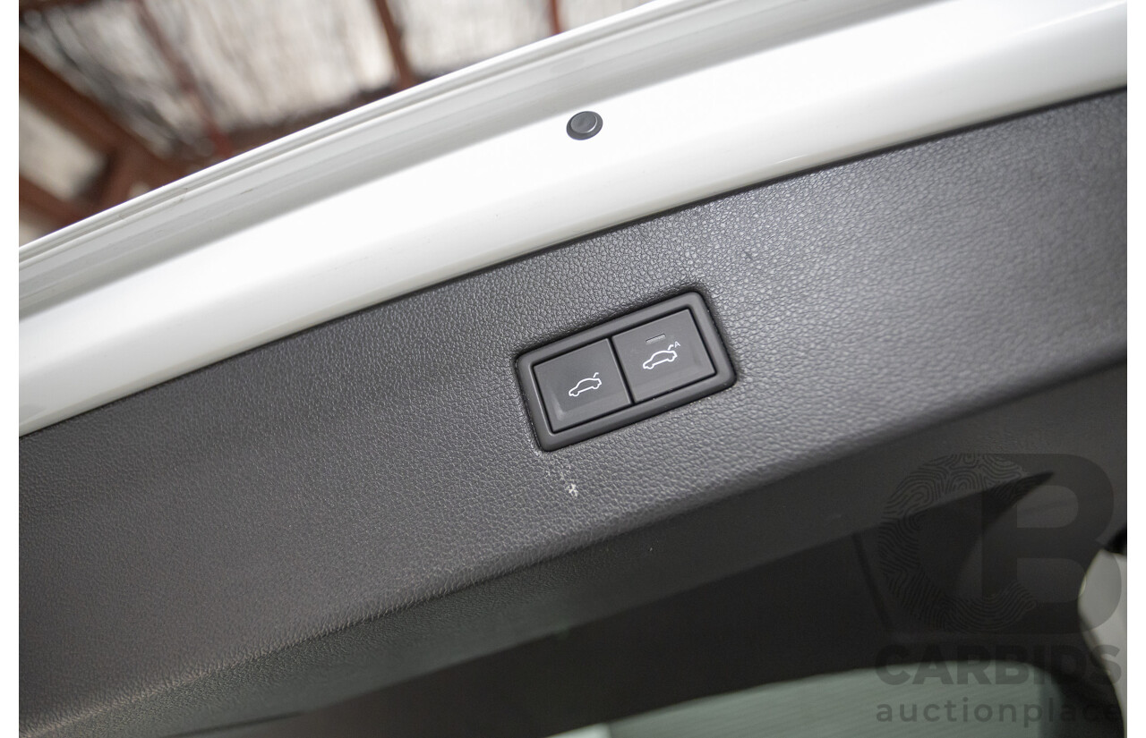 10/2019 Volkswagen Tiguan 132 TSI R-Line Edition (AWD) 5NA MY19 4D Wagon Pure White Turbo 2.0L