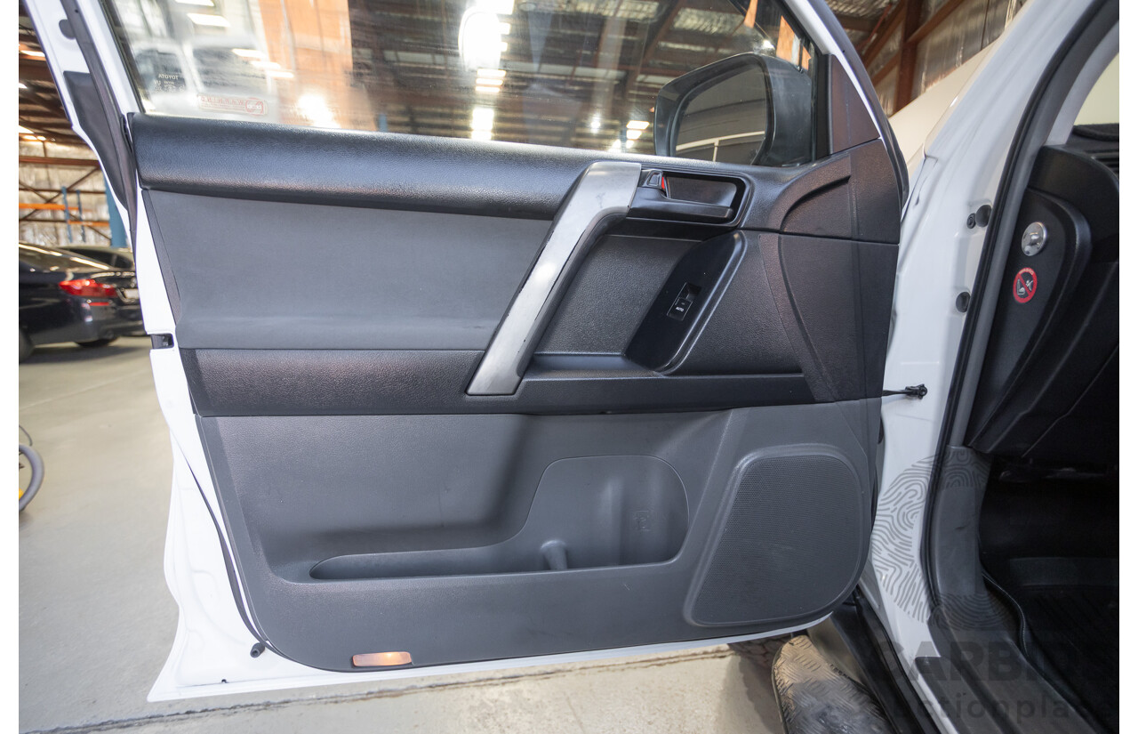 8/2010 Toyota Landcruiser Prado GX (4x4) KDJ150R 4d Wagon White 3.0L