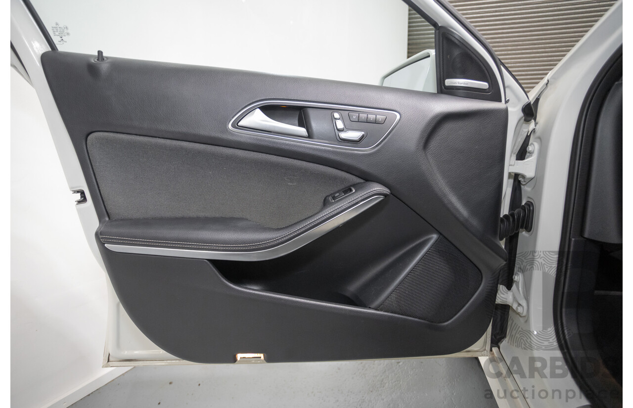 10/2016 Mercedes-Benz A180 176 MY17 5D Hatchback Cirrus White Turbo 1.6L