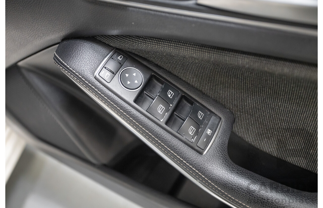 10/2016 Mercedes-Benz A180 176 MY17 5D Hatchback Cirrus White Turbo 1.6L