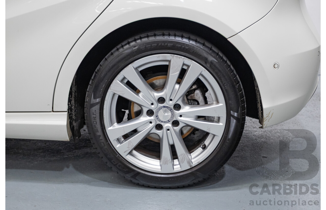 10/2016 Mercedes-Benz A180 176 MY17 5D Hatchback Cirrus White Turbo 1.6L