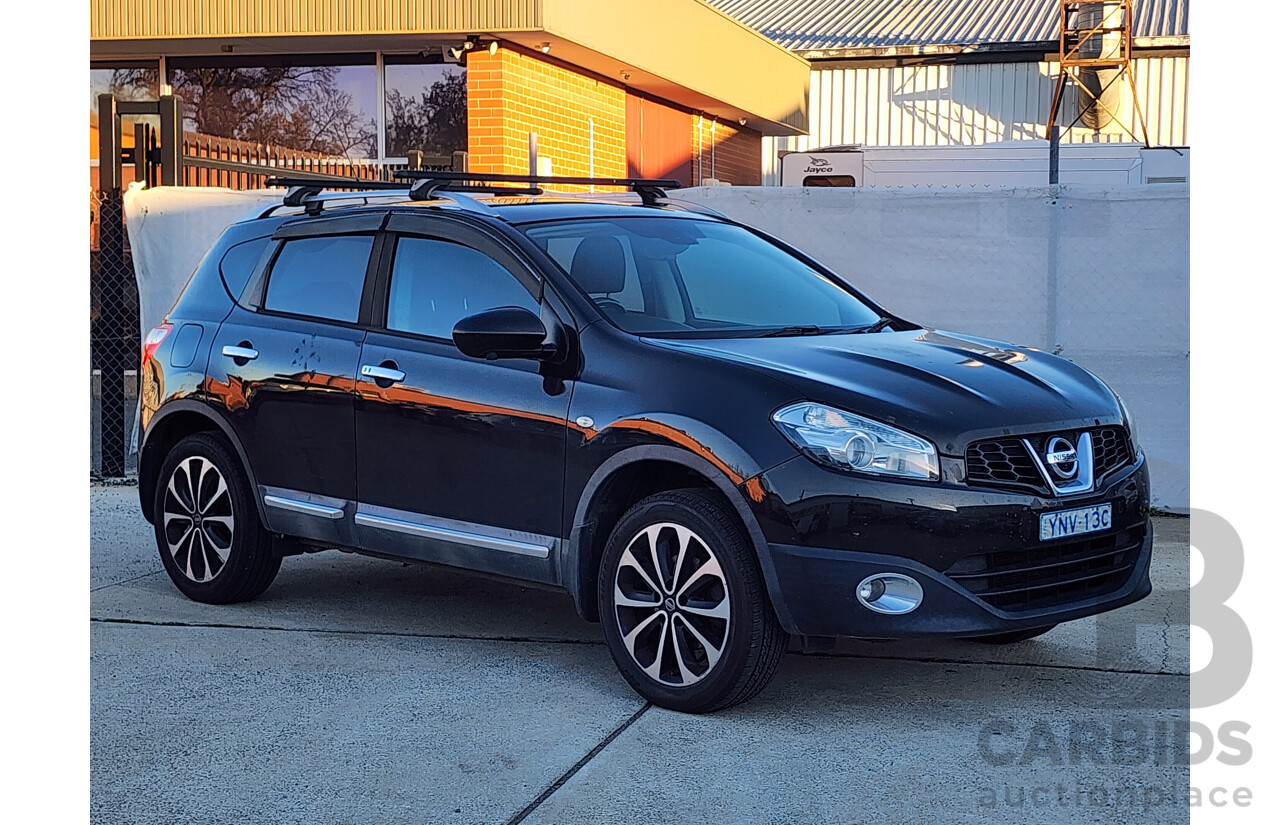 10/2013 Nissan Dualis Ti-L (4x2) J10 SERIES 3 4d Wagon Black 2.0L