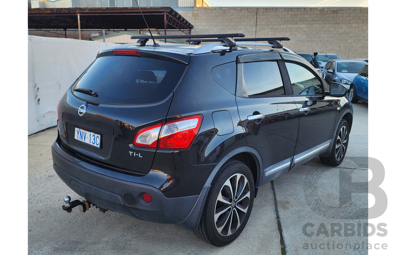 10/2013 Nissan Dualis Ti-L (4x2) J10 SERIES 3 4d Wagon Black 2.0L