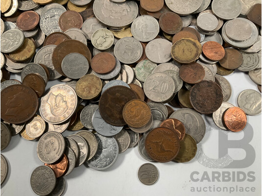 Collection of International Vintage Coins Including France, United Kingdom, Tonga, Thailand, Italy, New Zealand and More - Approximately 4.8 Kilograms