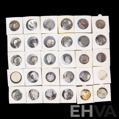 Collection of Antique/Vintage Buttons Including 1917 Australia Day, 1926 Limbless Soldiers Appeal, 1954 Stewart House, 1918 Hospital Day and More