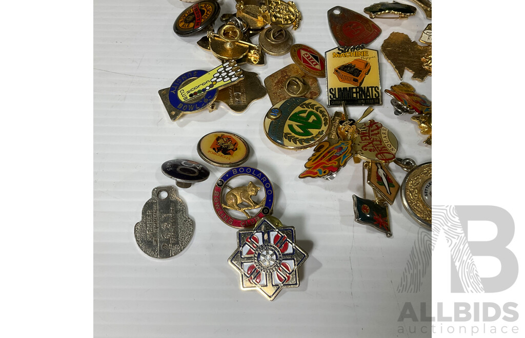 Collection of Vintage Pins and Key Rings Including Charity, Sports and Clubs
