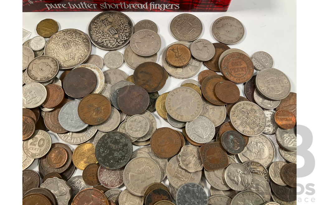 Collection of International Vintage Coins Including United Kingdom, China, New Zealand, France, Germany, Hong Kong and More - Approximately 2 Kilograms