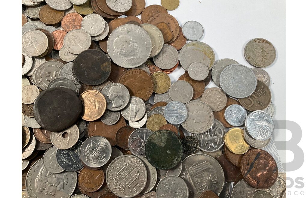 Collection of International Vintage Coins Including France, United Kingdom, Tonga, Thailand, Italy, New Zealand and More - Approximately 4.8 Kilograms